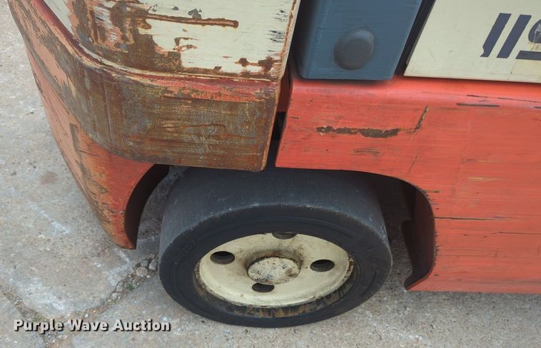 image for item NZ9651 Nissan forklift