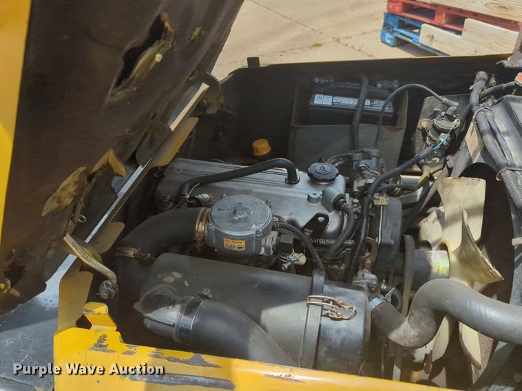 image for item NZ9653 Yale GLC050TENUAQ083.5 forklift