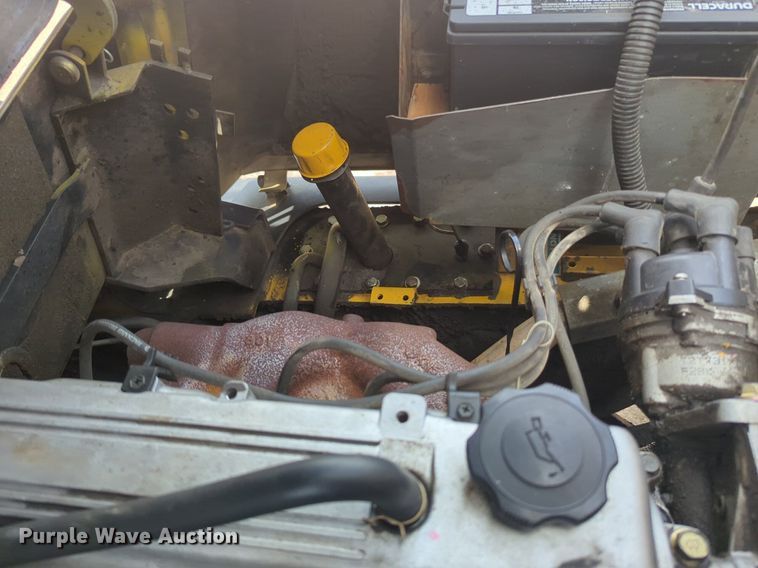 image for item NZ9653 Yale GLC050TENUAQ083.5 forklift