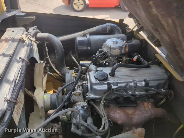 image for item NZ9653 Yale GLC050TENUAQ083.5 forklift