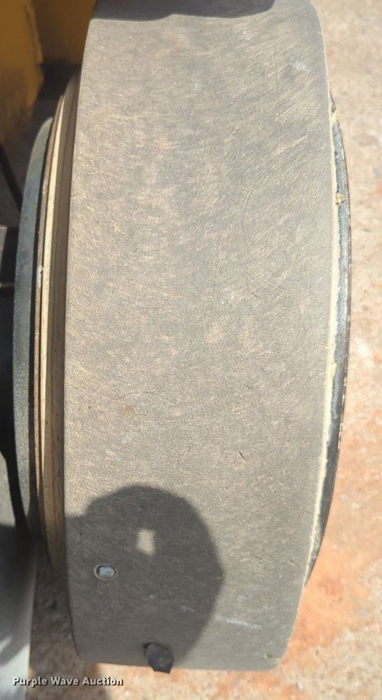 image for item NZ9653 Yale GLC050TENUAQ083.5 forklift