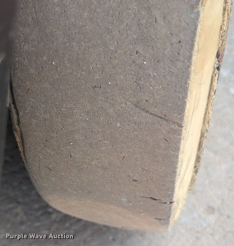 image for item NZ9653 Yale GLC050TENUAQ083.5 forklift