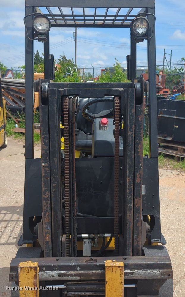 image for item NZ9654 Yale GLC040AFNUAV061 forklift