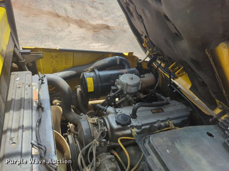 image for item NZ9654 Yale GLC040AFNUAV061 forklift