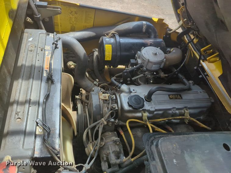 image for item NZ9654 Yale GLC040AFNUAV061 forklift