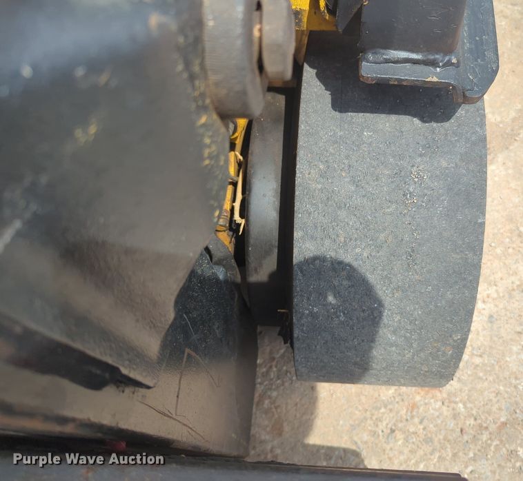 image for item NZ9654 Yale GLC040AFNUAV061 forklift