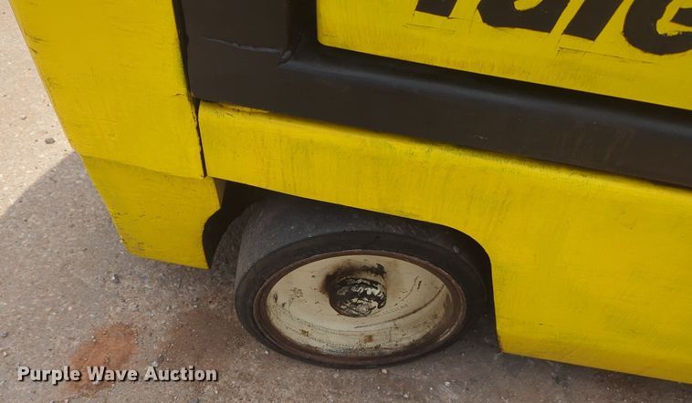 image for item NZ9654 Yale GLC040AFNUAV061 forklift