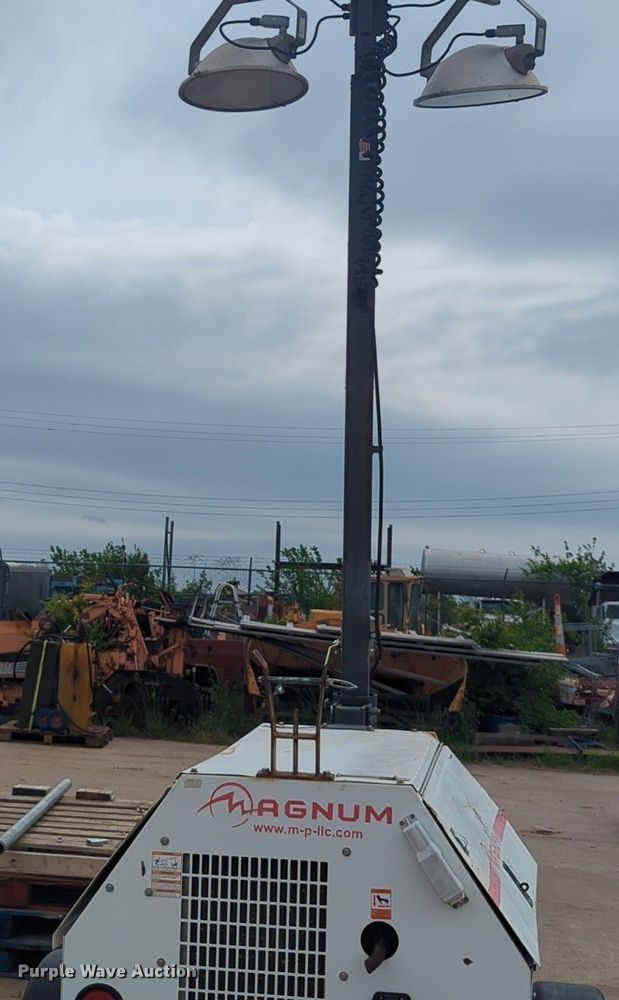 image for item NZ9656 Magnum MLT4060K light plant