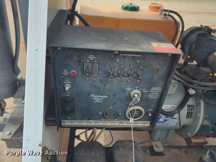 image for item NZ9656 Magnum MLT4060K light plant