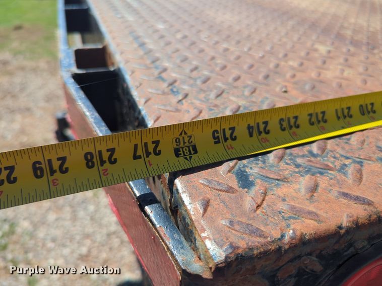 image for item NZ9683 2006 Ford F650 Super Duty flatbed truck