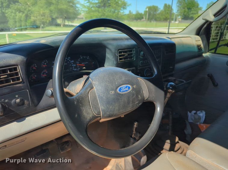 image for item NZ9683 2006 Ford F650 Super Duty flatbed truck