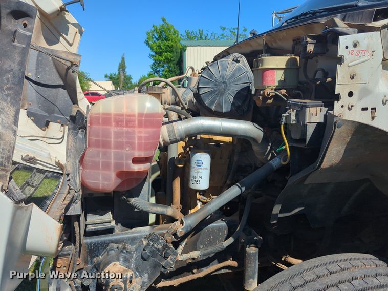 image for item NZ9683 2006 Ford F650 Super Duty flatbed truck