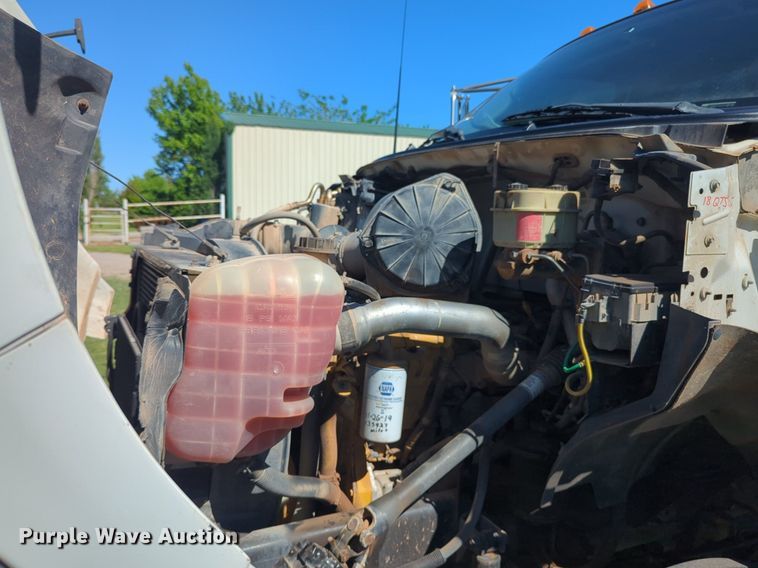 image for item NZ9683 2006 Ford F650 Super Duty flatbed truck