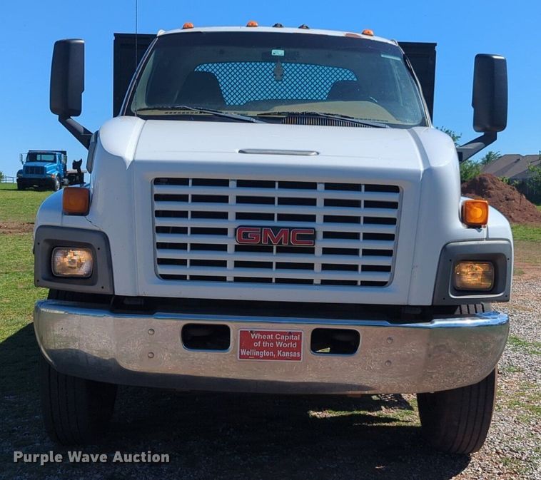 image for item NZ9684 2005 GMC C6500 dump flatbed truck
