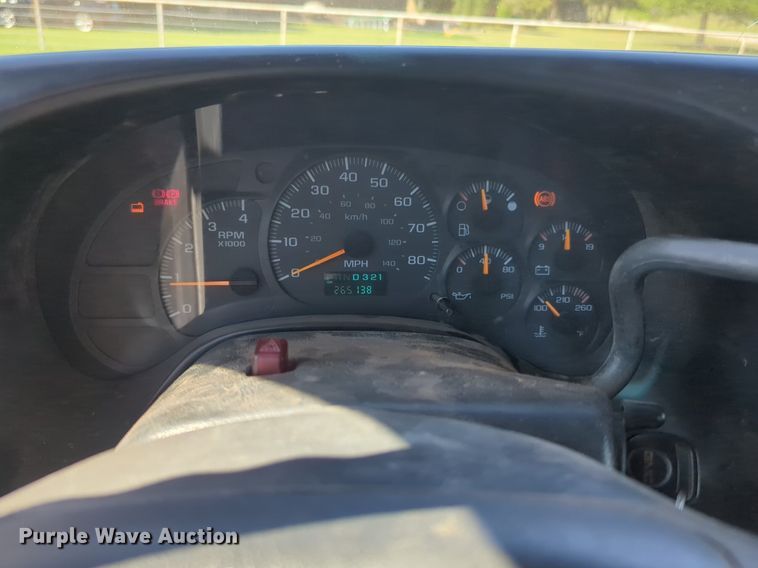 image for item NZ9684 2005 GMC C6500 dump flatbed truck