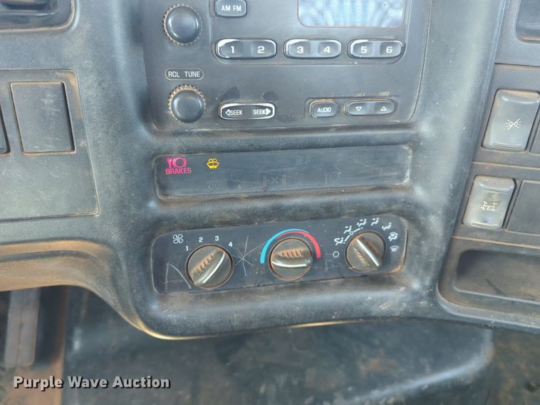 image for item NZ9684 2005 GMC C6500 dump flatbed truck