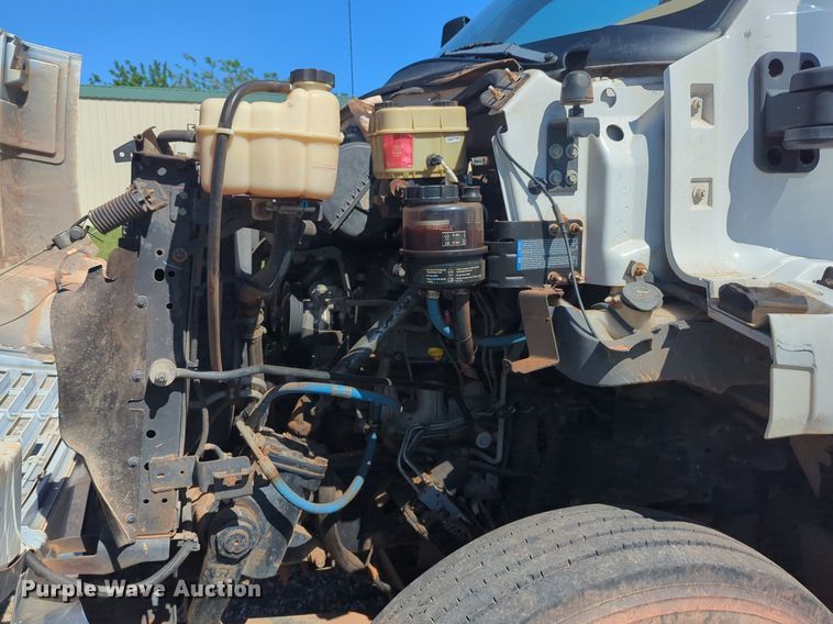 image for item NZ9684 2005 GMC C6500 dump flatbed truck