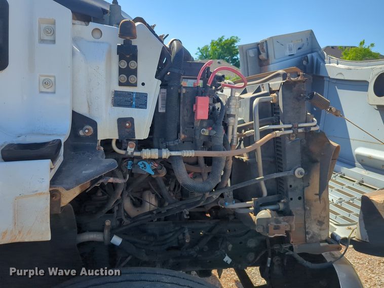 image for item NZ9684 2005 GMC C6500 dump flatbed truck