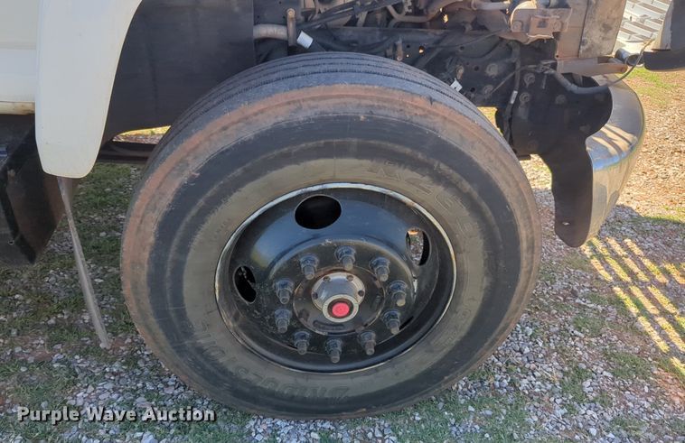 image for item NZ9684 2005 GMC C6500 dump flatbed truck