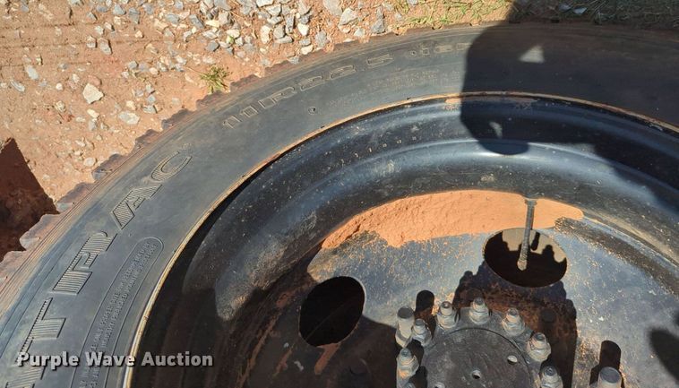 image for item NZ9684 2005 GMC C6500 dump flatbed truck