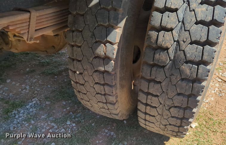 image for item NZ9684 2005 GMC C6500 dump flatbed truck