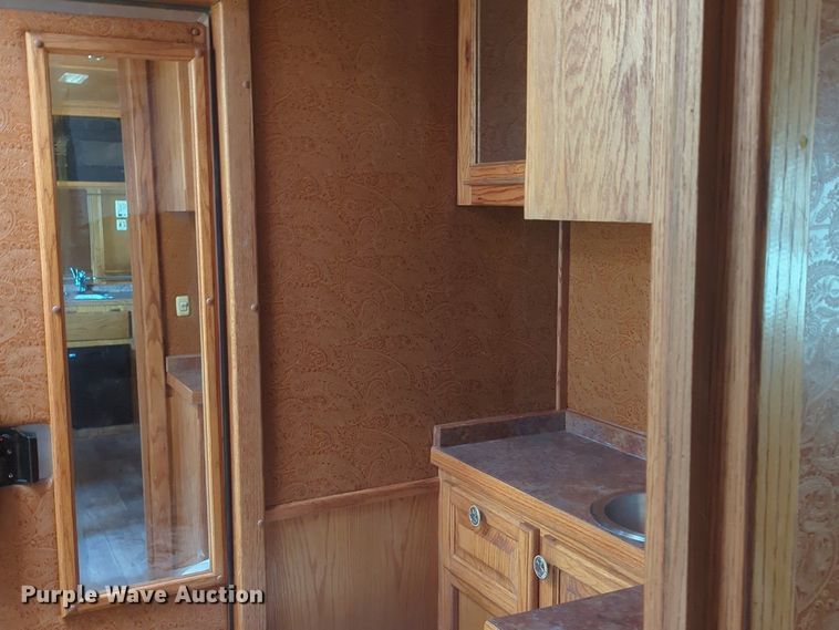 image for item NZ9688 2006 Integrity livestock trailer