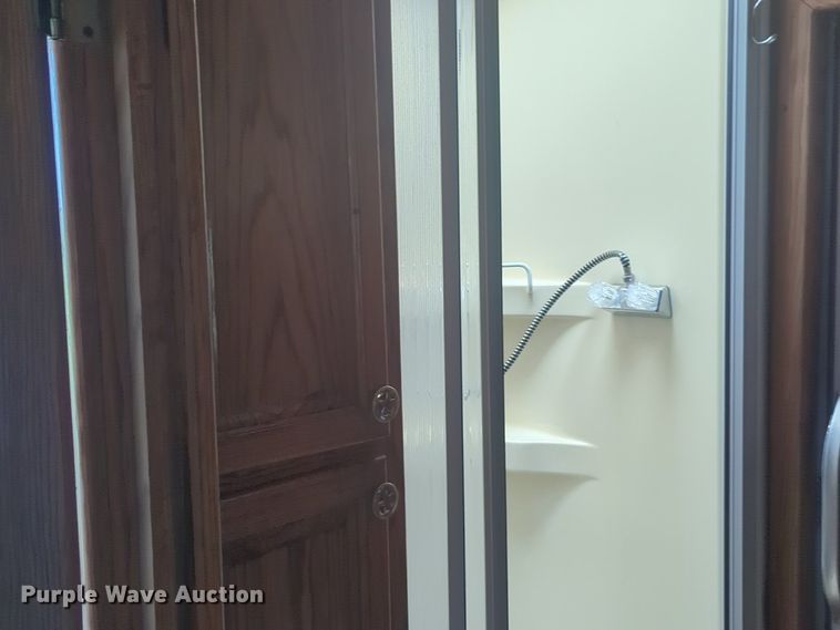 image for item NZ9688 2006 Integrity livestock trailer