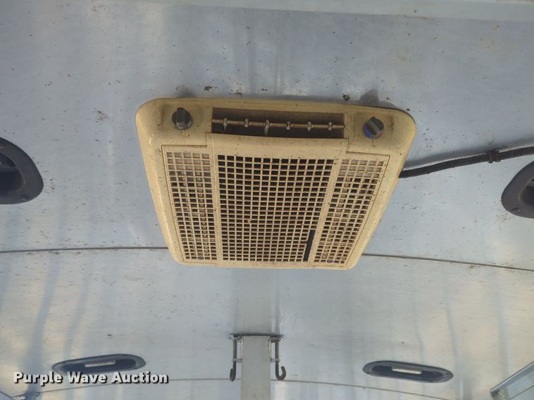 image for item NZ9688 2006 Integrity livestock trailer