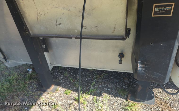 image for item NZ9688 2006 Integrity livestock trailer