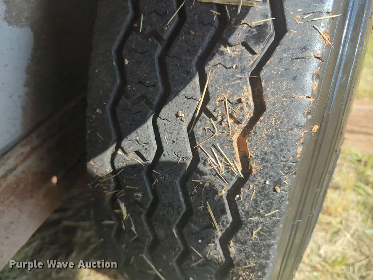 image for item NZ9688 2006 Integrity livestock trailer