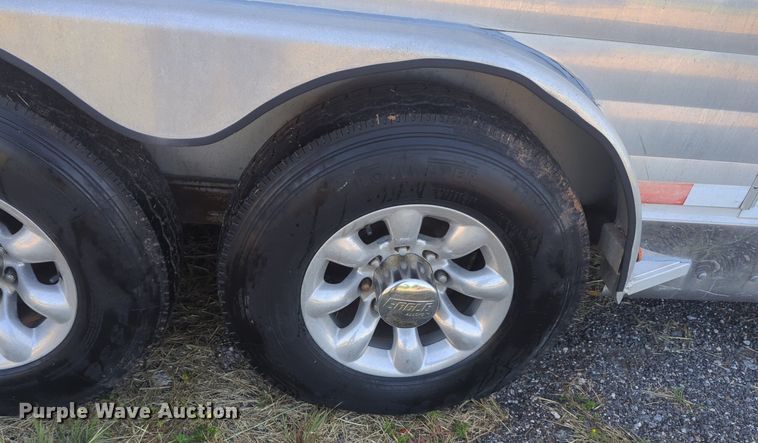 image for item NZ9688 2006 Integrity livestock trailer