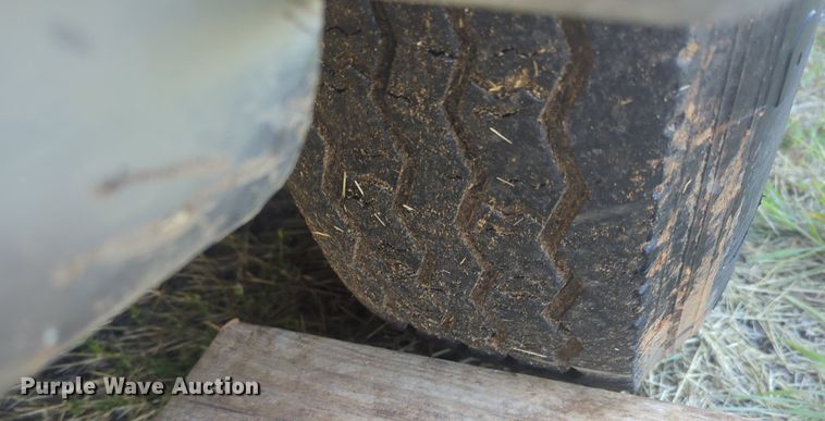 image for item NZ9688 2006 Integrity livestock trailer