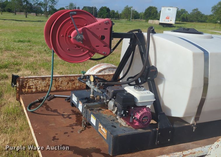 image for item NZ9690 Wylie turf sprayer