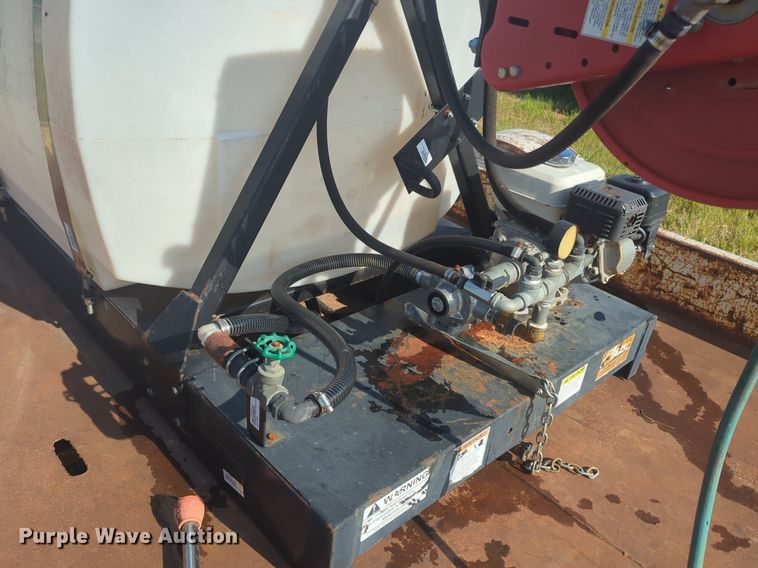 image for item NZ9690 Wylie turf sprayer