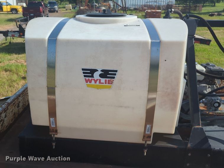 image for item NZ9690 Wylie turf sprayer