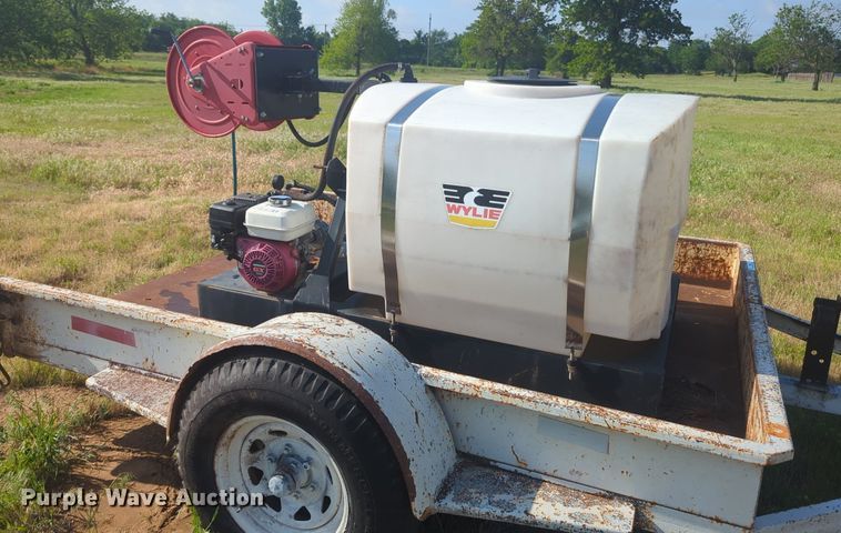 image for item NZ9690 Wylie turf sprayer