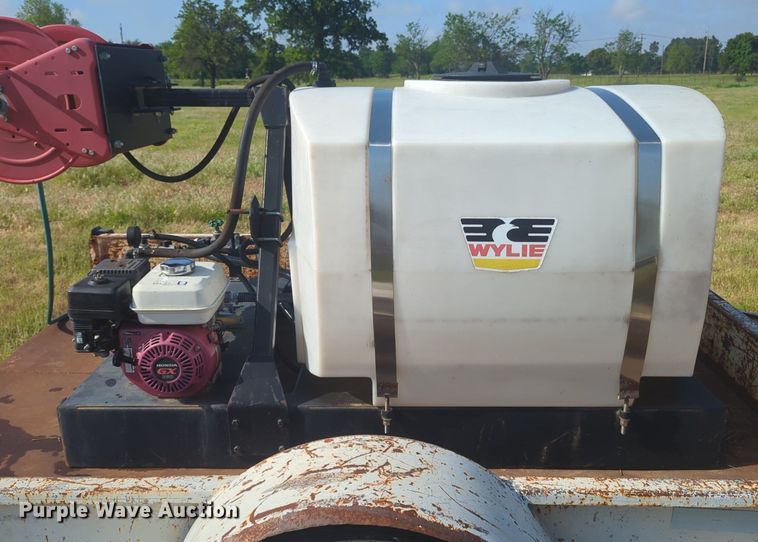 image for item NZ9690 Wylie turf sprayer