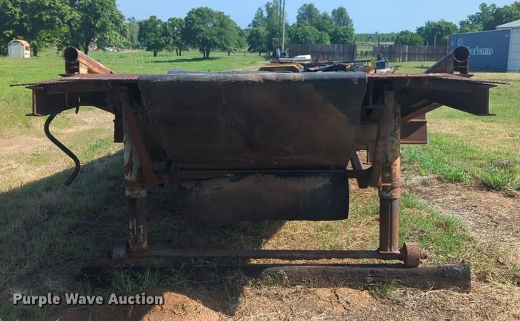 image for item NZ9697 Metal loading dock