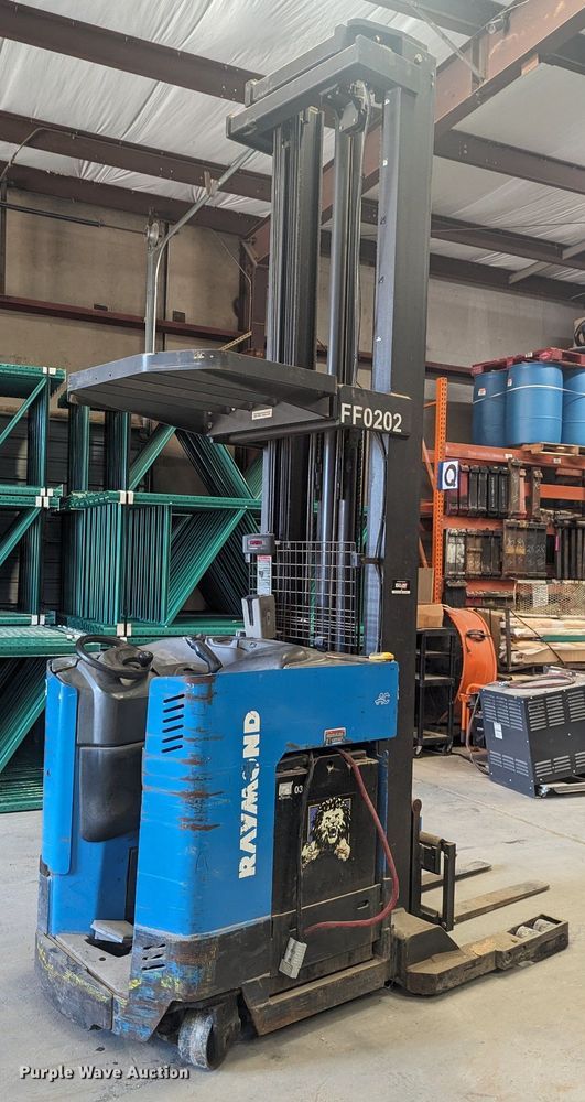 image for item NZ9706 Raymond EASI R40TT-M order picker