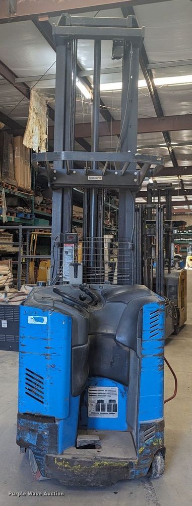 image for item NZ9706 Raymond EASI R40TT-M order picker