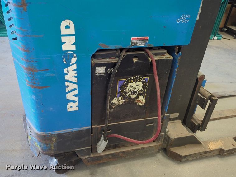 image for item NZ9706 Raymond EASI R40TT-M order picker