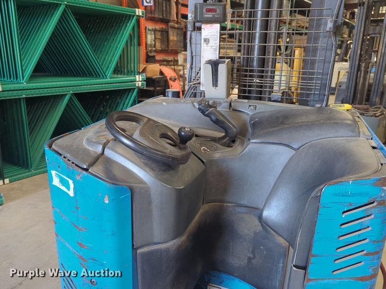 image for item NZ9706 Raymond EASI R40TT-M order picker