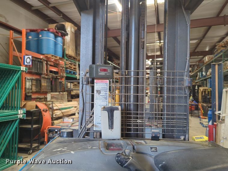 image for item NZ9706 Raymond EASI R40TT-M order picker