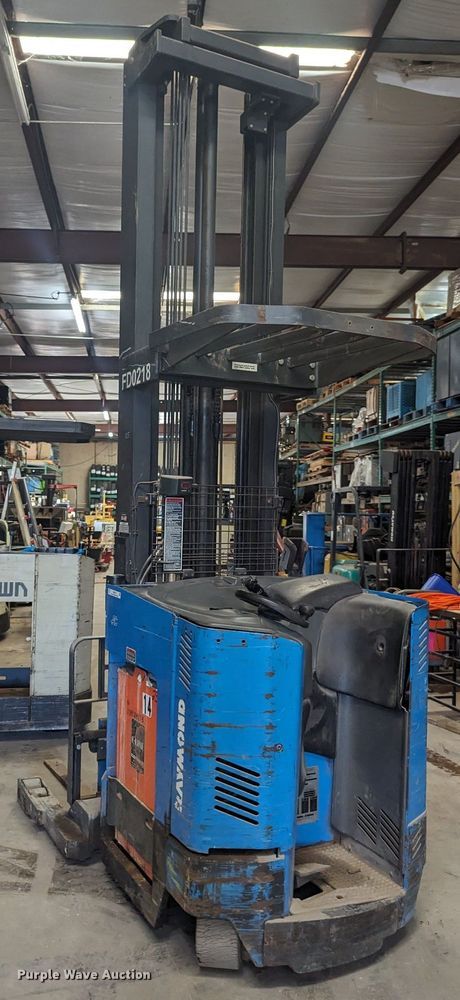 image for item NZ9707 Raymond EASIR 40TT-M order picker