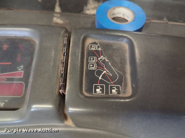 image for item NZ9707 Raymond EASIR 40TT-M order picker