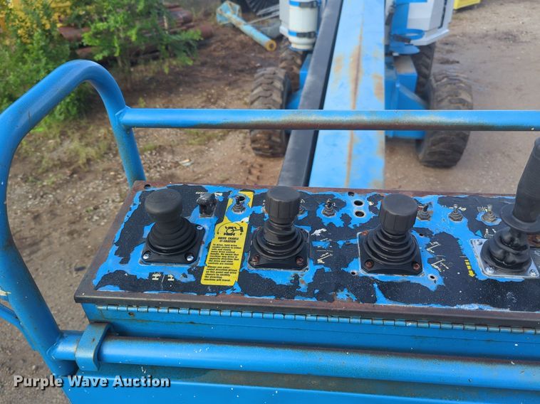 image for item NZ9709 1994 Genie S60 boom lift