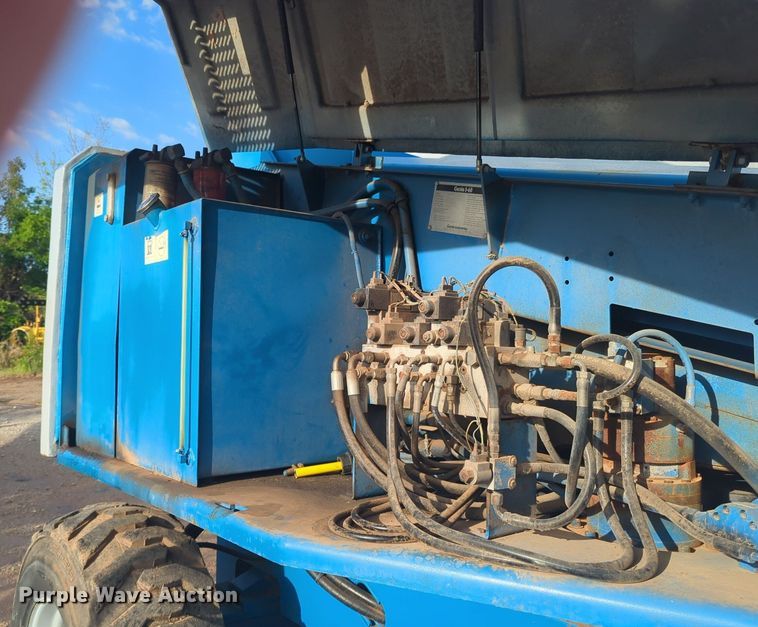 image for item NZ9709 1994 Genie S60 boom lift