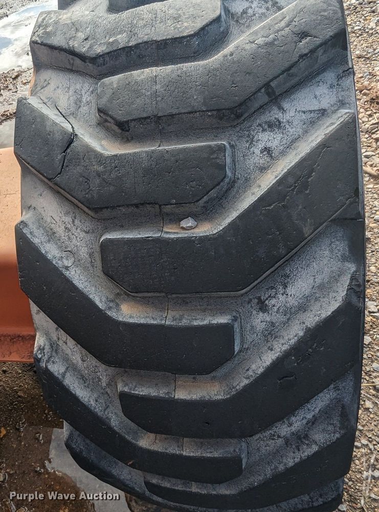 image for item NZ9711 2002 JLG 600A boom lift