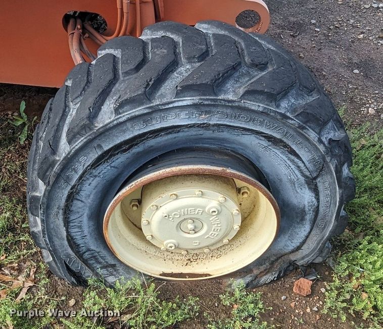 image for item NZ9711 2002 JLG 600A boom lift