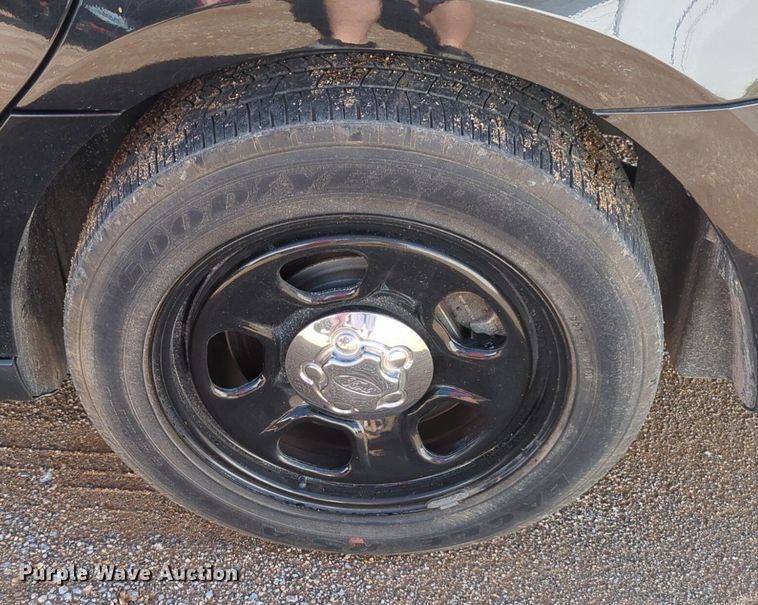 image for item NZ9713 2013 Ford Taurus Police Interceptor 